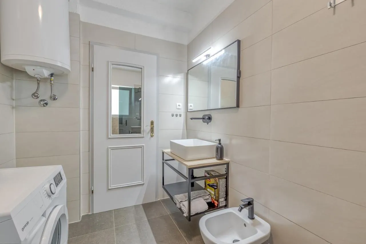 Wellness Apartment Porec